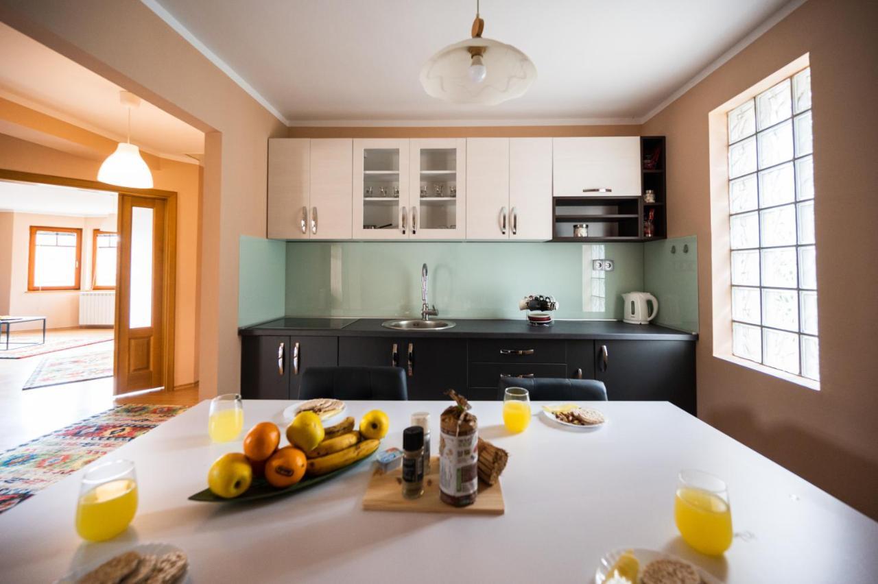 Duplex Apartment For Up To 12 People- Old Town Sarajevo Ngoại thất bức ảnh